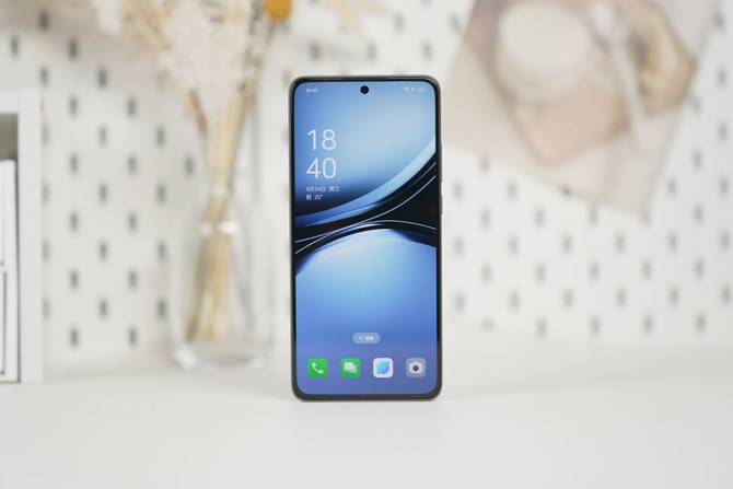 OPPO K12上手：普及百瓦快充，耐用耐摔且轻薄