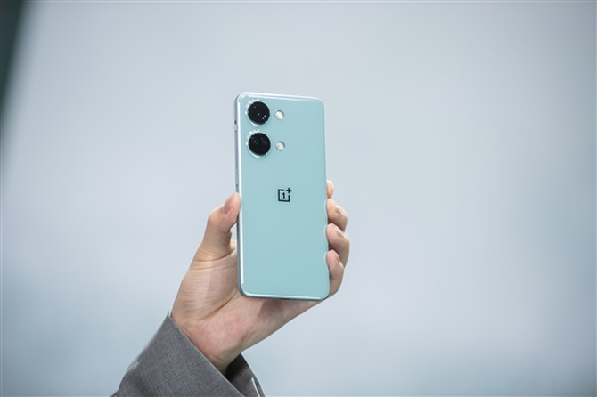 000元以下独有的16+512GB机型！一加
