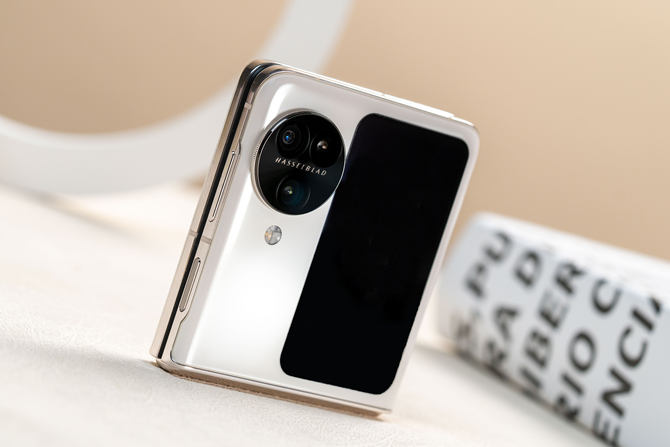 小折叠完全体，能拍能玩还优雅！OPPO Find N3 Flip体验