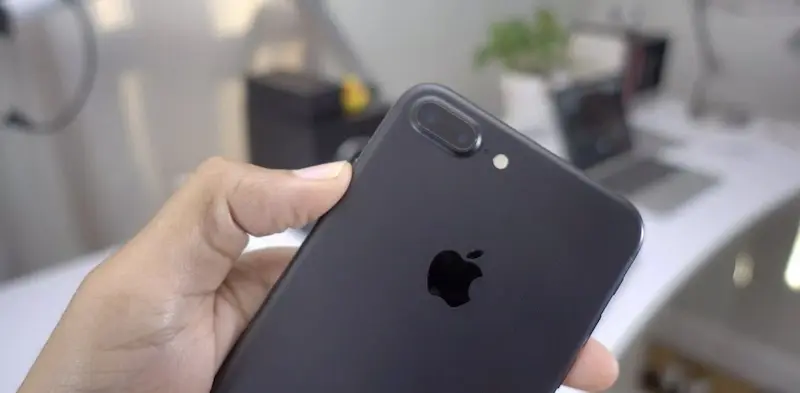 苹果将iPhone 7 Plus和iPhone 8列入"过时"产品名单，零件供应或受限制