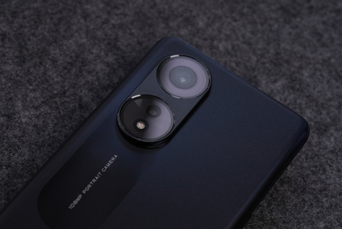 OPPO A1 Pro评测：1亿主摄+超窄双曲屏，诠释有颜有实力