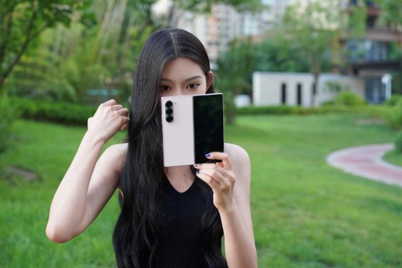 更强大的Galaxy AI智能体验 三星折叠旗舰Galaxy Z Fold6评测
