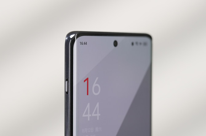 一加 Ace 2 Pro测评：全面升级，性能溢出