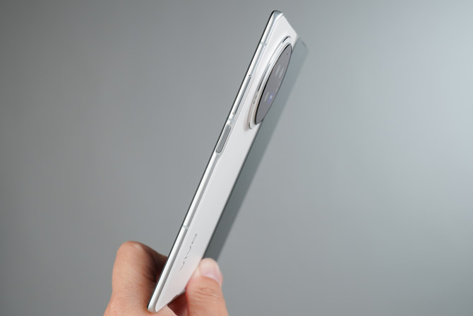 vivo X Fold3实测：耐摔耐磨大电池+长焦人像，关键还轻薄
