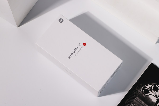 高端化战略三年答卷之作 Xiaomi 13评测