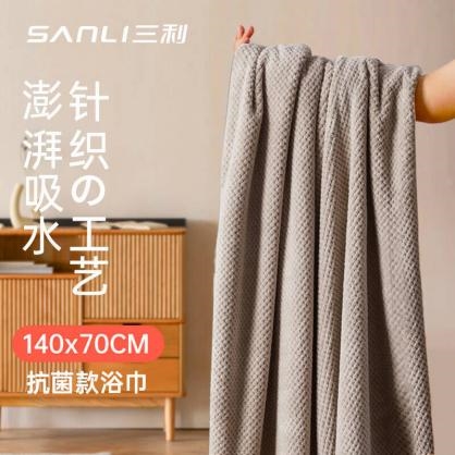中国年更是全球年 京东全球售欧洲年货专列发车 携手百大国潮品牌出海
