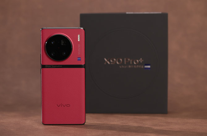 vivo X90 Pro+评测：骁龙8 Gen 2+大底长焦，性能和影像都杀疯了