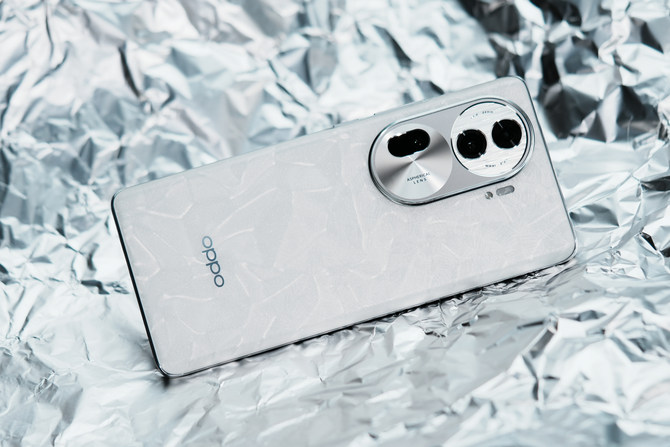OPPO Reno11 Pro体验：颜值再加分，潮流设计新典范