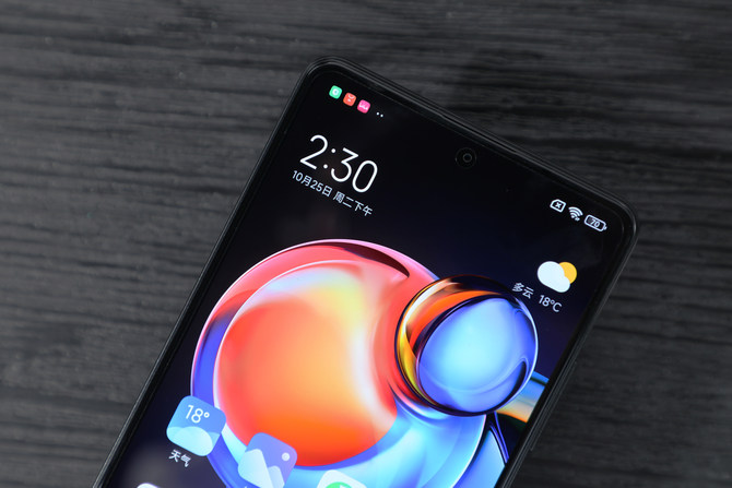 神仙秒充+智能影像体验再升级 Redmi Note 12 探索版评测