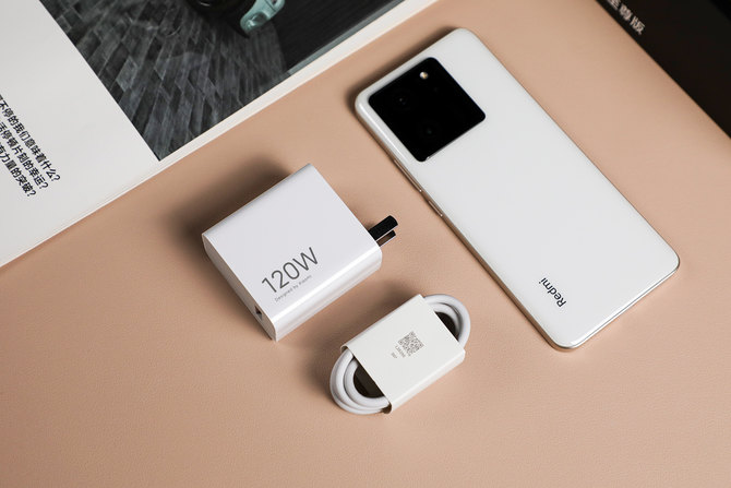 质感全面升级 性能王者驾到！Redmi K60 至尊版评测