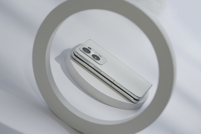 OPPO Find N2评测：配蓝牙手写笔  折叠屏新天花版