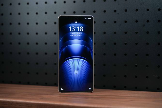 iQOO Neo9S Pro+ 评测：不止换芯，同价位独有的超声波指纹！