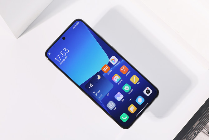 高端化战略三年答卷之作 Xiaomi 13评测