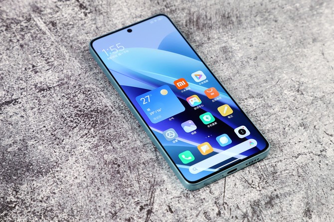 气质新生 2亿像素照片直出 性能小金刚！Redmi Note 13 Pro+ 评测