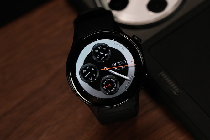 OPPO Watch X上手：优雅且专业，探索全智能无限可能