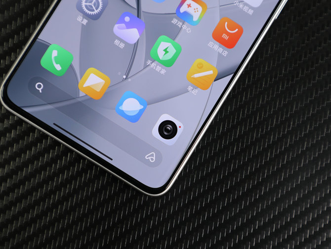 更轻更薄更强！卷到没边的中端机的终极形态！Redmi Turbo 3手机评测