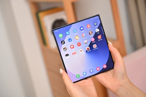 三星Galaxy Z Fold6上手体验，看似小幅升级但惊喜颇多