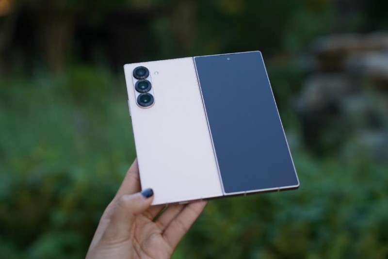 更强大的Galaxy AI智能体验 三星折叠旗舰Galaxy Z Fold6评测