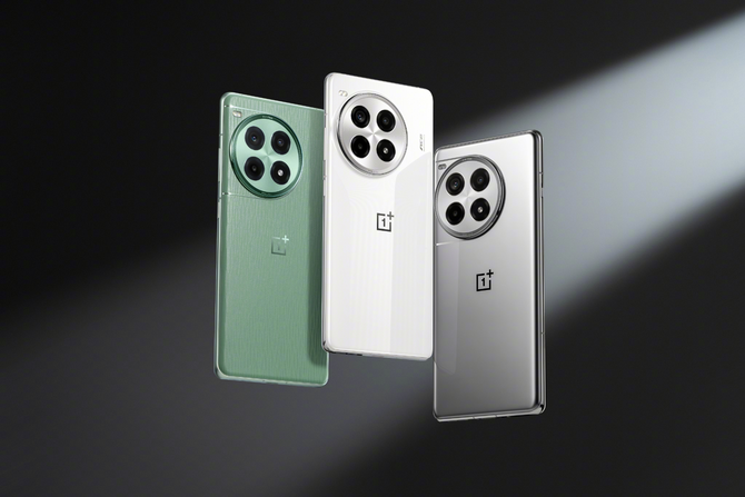 原生级120帧游戏体验太爽！一加 Ace 3 Pro重新定义3000元价位性能机