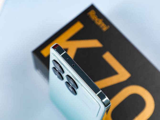 这一次友商真的没机会了！Redmi K70系列手机评测