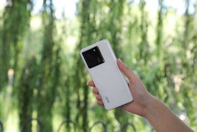 质感全面升级 性能王者驾到！Redmi K60 至尊版评测