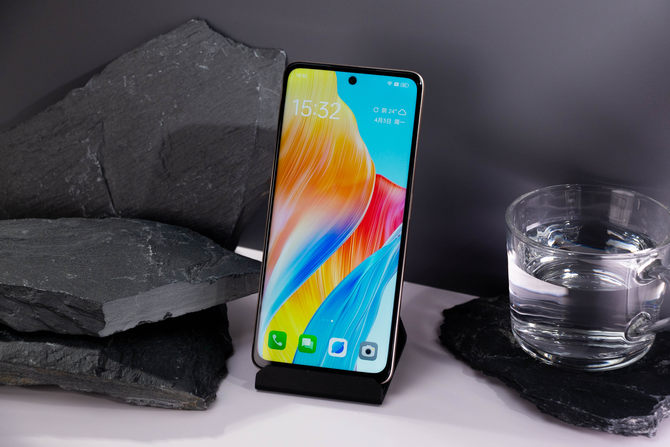 高颜值，更倾心，OPPO A1质感升级超吸睛