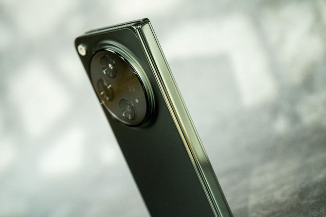 OPPO Find N3千山绿 图赏-专为旗舰影像而生的大折叠