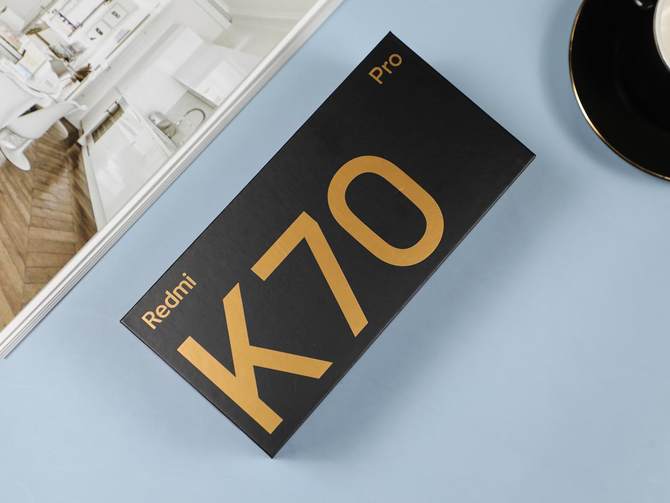 这一次友商真的没机会了！Redmi K70系列手机评测