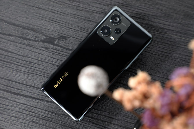 神仙秒充+智能影像体验再升级 Redmi Note 12 探索版评测