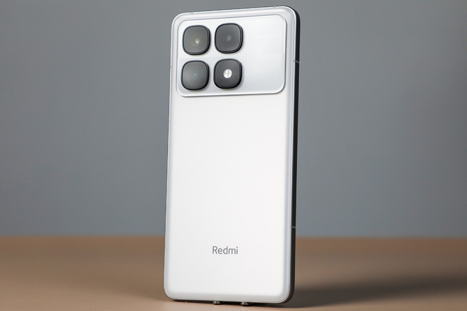 游戏性能新王者！Redmi K70 至尊版整机性能评测