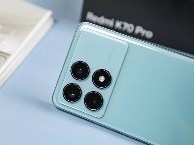 这一次友商真的没机会了！Redmi K70系列手机评测