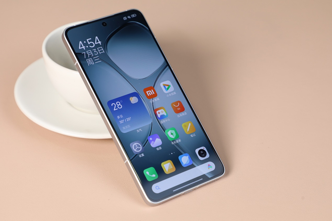 游戏性能新王者！Redmi K70 至尊版整机性能评测