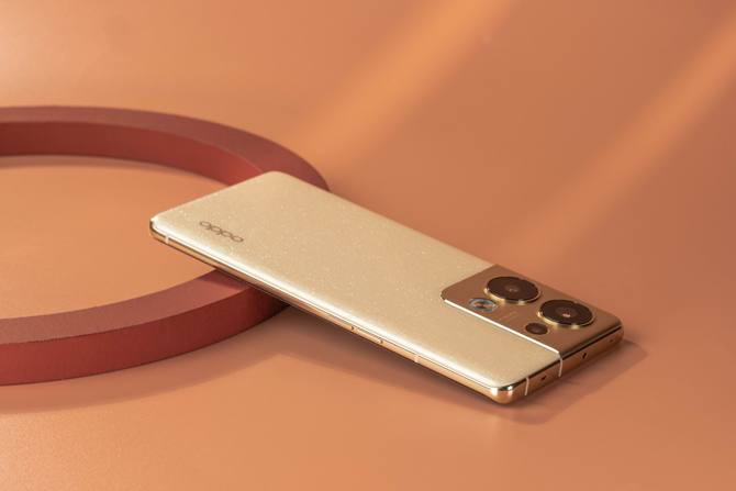 OPPO Reno9 Pro+评测：骁龙8+16内存，原神顺滑不杀后台