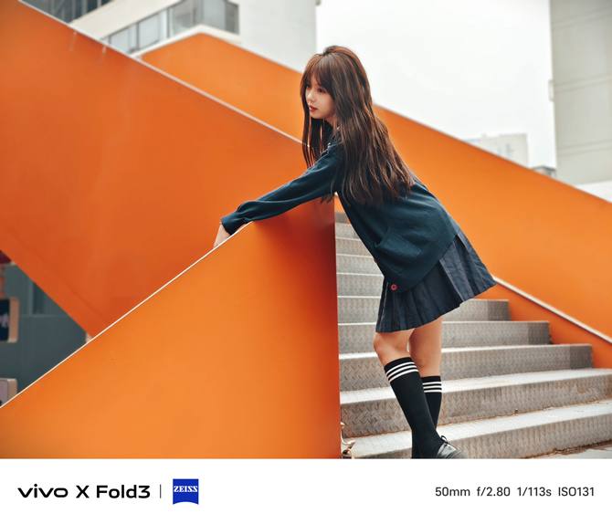 vivo X Fold3实测：耐摔耐磨大电池+长焦人像，关键还轻薄