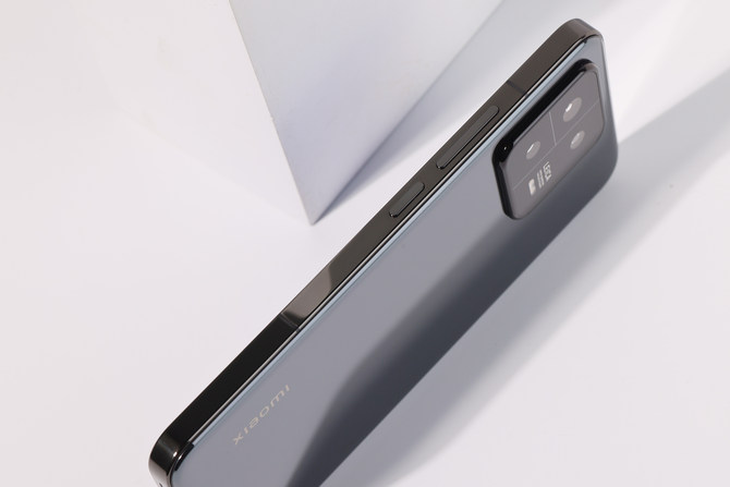 高端化战略三年答卷之作 Xiaomi 13评测