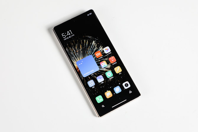 满配旗舰 体验至上！Xiaomi MIX Fold 3折叠屏手机评测