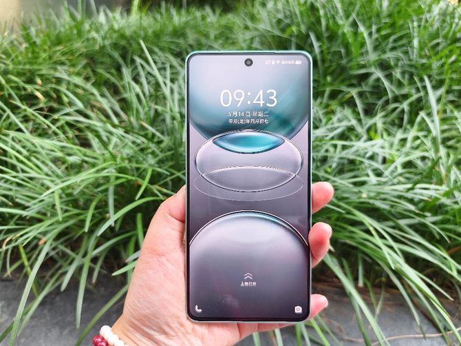 “演唱会神器”vivo X100系列升级发布，线下京东自营大店开启预售