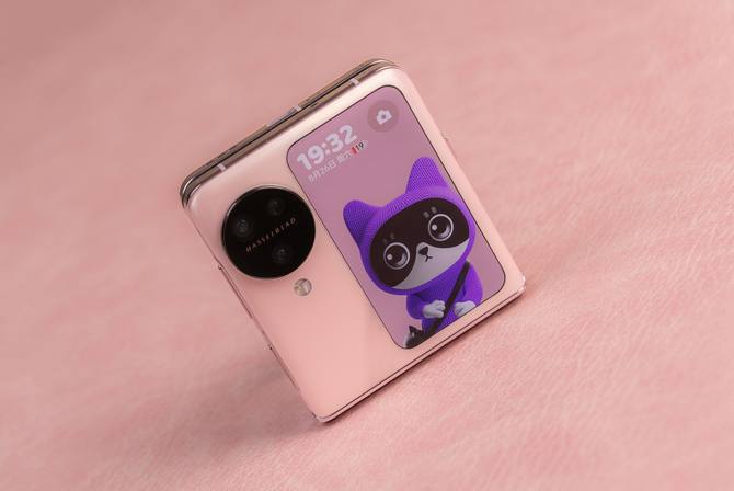 OPPO发布Find N3 Flip：全方位进化，或成竖折风向标之作？