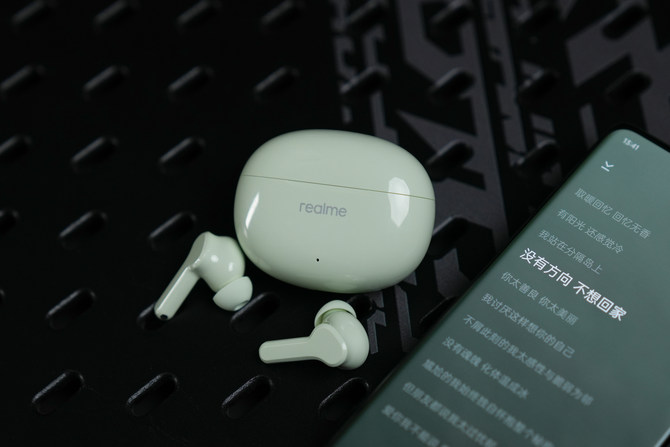 真我GT Neo6 SE测评：性能再越级，新一代旗舰射门员