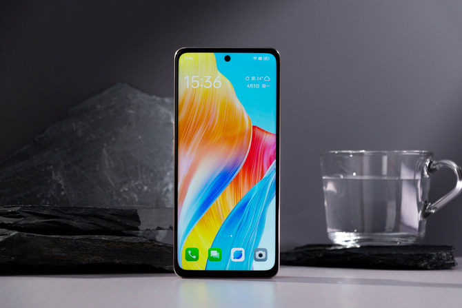 OPPO A1真香：不到2000元也能买到素皮手机，而且还是一款水桶机