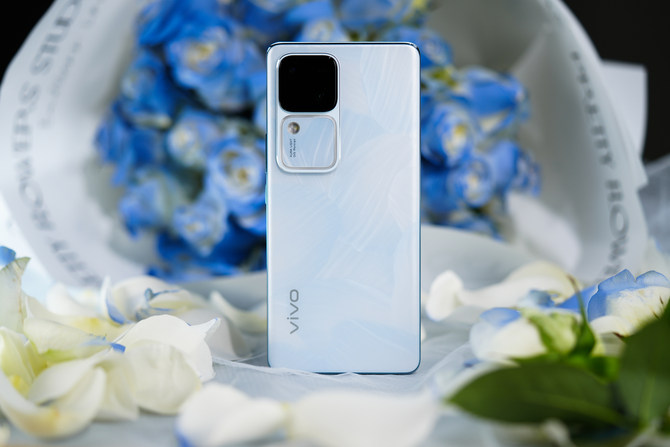 vivo S18体验：轻薄上阵，续写东方美学