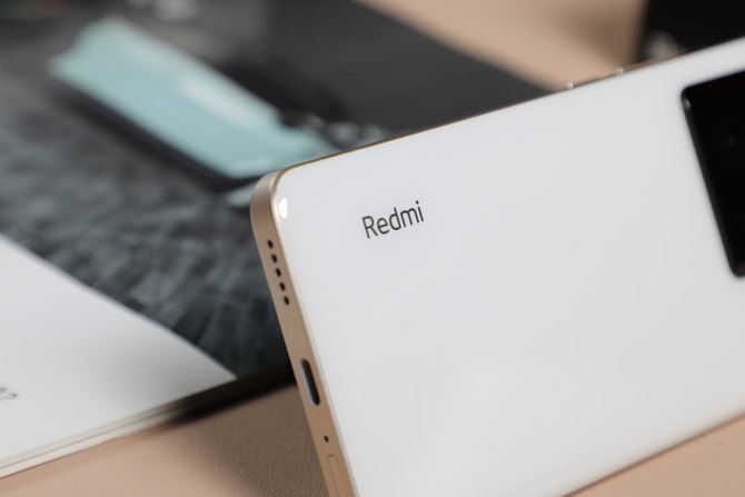 质感全面升级 性能王者驾到！Redmi K60 至尊版评测