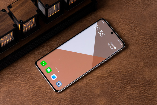 OPPO A2 Pro上手：一块好屏，体验比肩旗舰