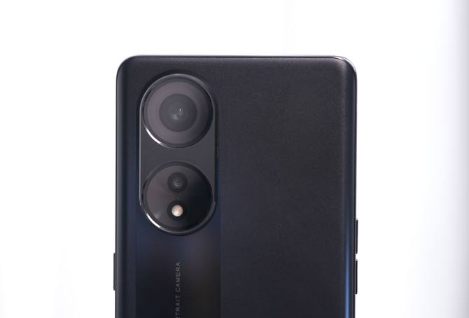 OPPO A1 Pro评测：1亿主摄+超窄双曲屏，诠释有颜有实力